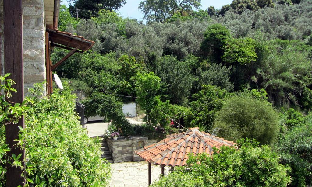 Tsorni Hill Cottage 莱福卡斯特龙 外观 照片
