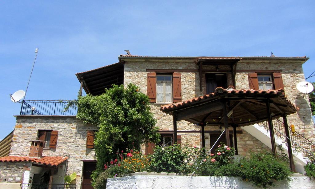 Tsorni Hill Cottage 莱福卡斯特龙 外观 照片