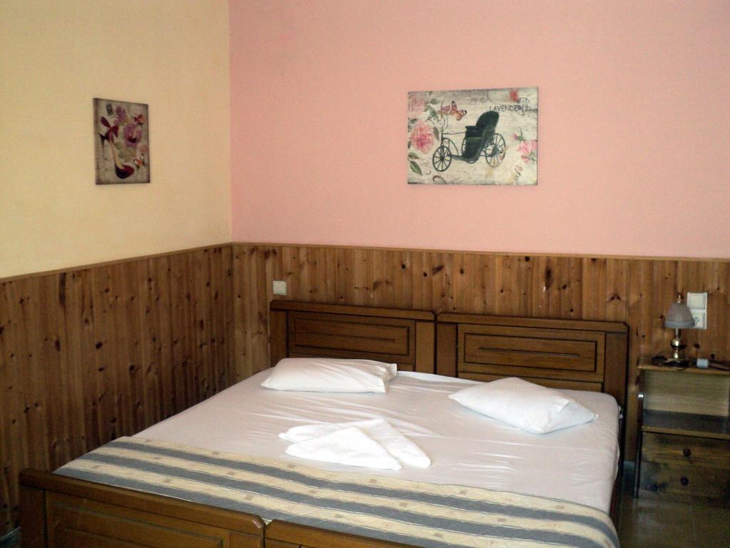 Tsorni Hill Cottage 莱福卡斯特龙 外观 照片